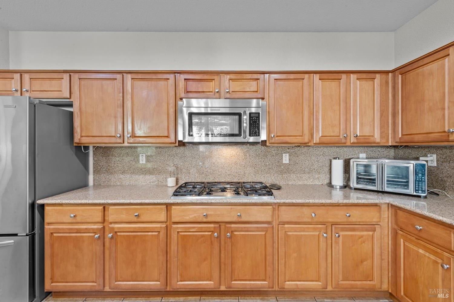 Detail Gallery Image 15 of 63 For 525 Boone Dr, Vacaville,  CA 95687 - 6 Beds | 3 Baths