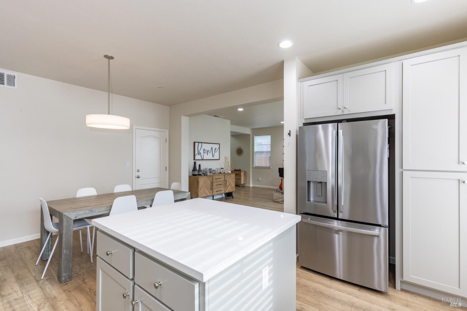 Detail Gallery Image 16 of 31 For 1434 Heather Dr, Santa Rosa,  CA 95401 - 3 Beds | 2/1 Baths