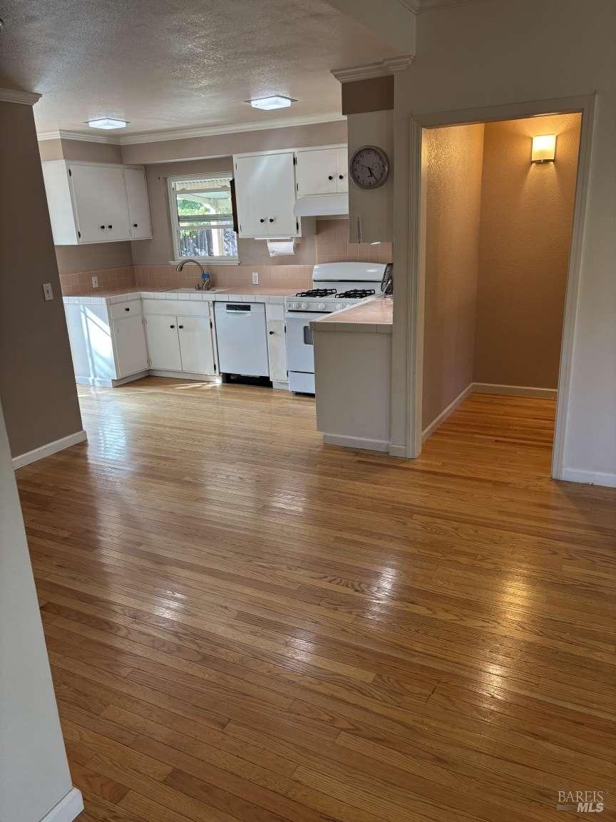 Detail Gallery Image 11 of 20 For 1607 Harley St, Calistoga,  CA 94515 - 1 Beds | 1/1 Baths