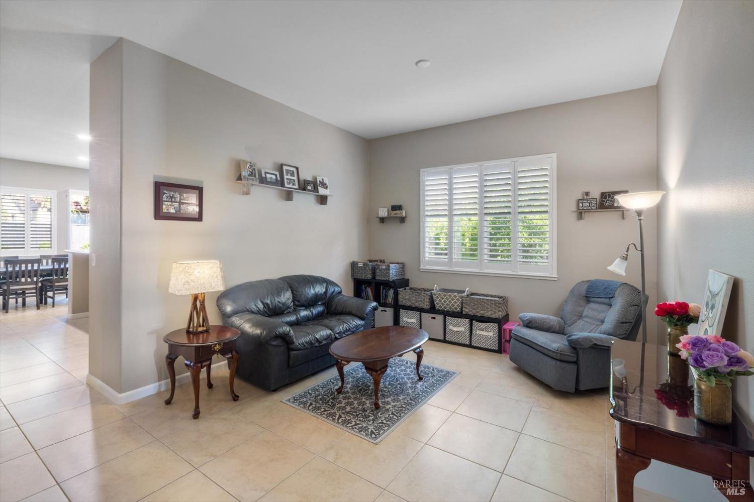 Detail Gallery Image 29 of 56 For 2085 Newcastle Dr, Vacaville,  CA 95687 - 4 Beds | 3 Baths