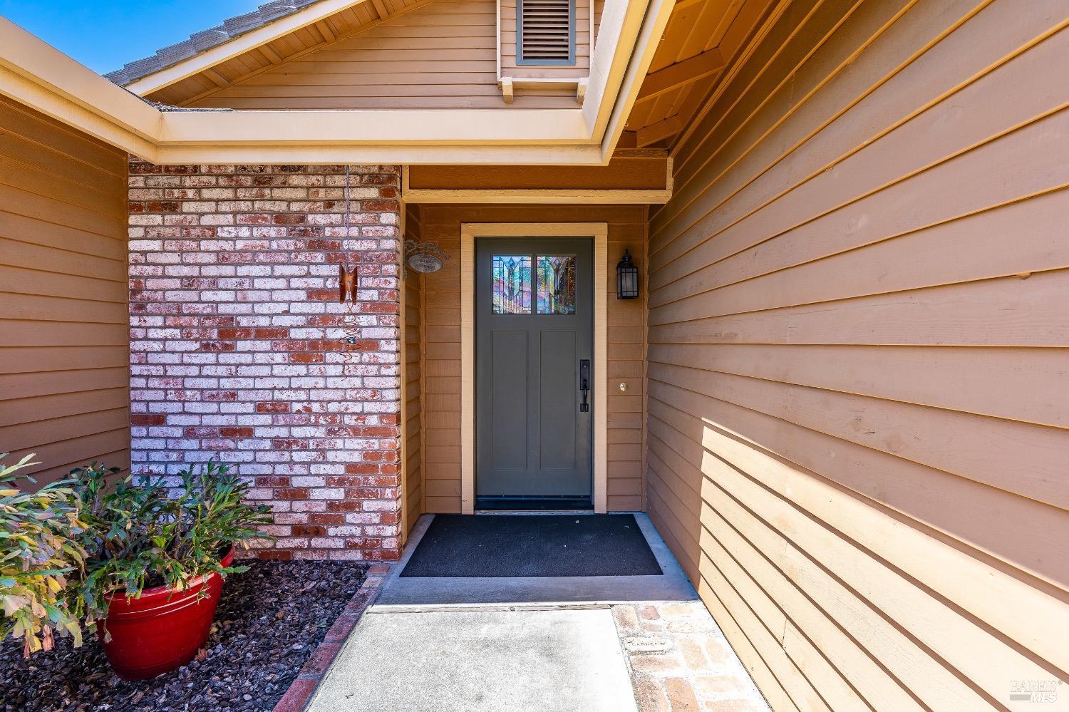 Detail Gallery Image 4 of 62 For 844 Corrigan Ct, Benicia,  CA 94510 - 3 Beds | 2 Baths