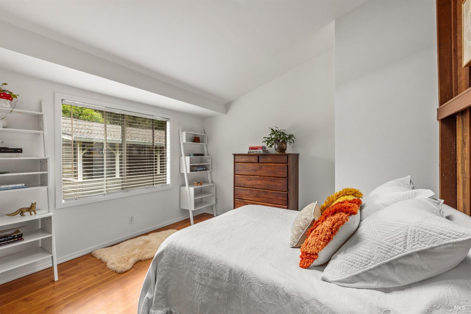 Detail Gallery Image 19 of 44 For 16635 Center Way, Guerneville,  CA 95446 - 3 Beds | 2/1 Baths