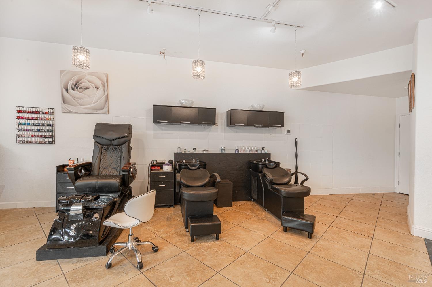 Detail Gallery Image 12 of 55 For 434 Emily Rose Cir, Windsor,  CA 95492 - – Beds | – Baths