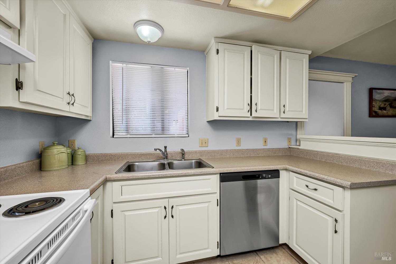 Detail Gallery Image 7 of 30 For 5376 Bel Air Dr, Kelseyville,  CA 95451 - 3 Beds | 2 Baths