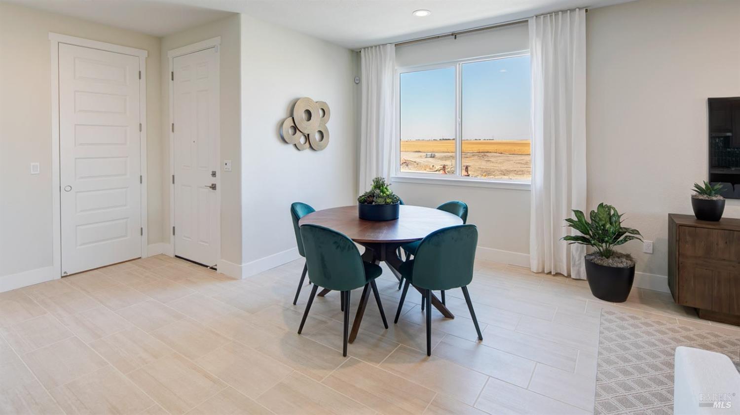 Detail Gallery Image 18 of 79 For 2546 Hopskotch St, Rio Vista,  CA 94571 - 2 Beds | 2 Baths