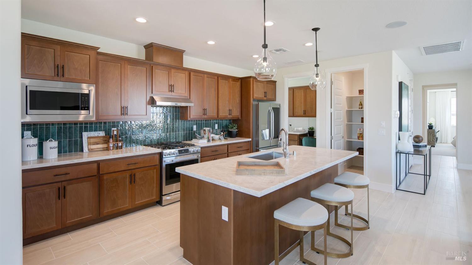 Detail Gallery Image 12 of 79 For 2546 Hopskotch St, Rio Vista,  CA 94571 - 2 Beds | 2 Baths