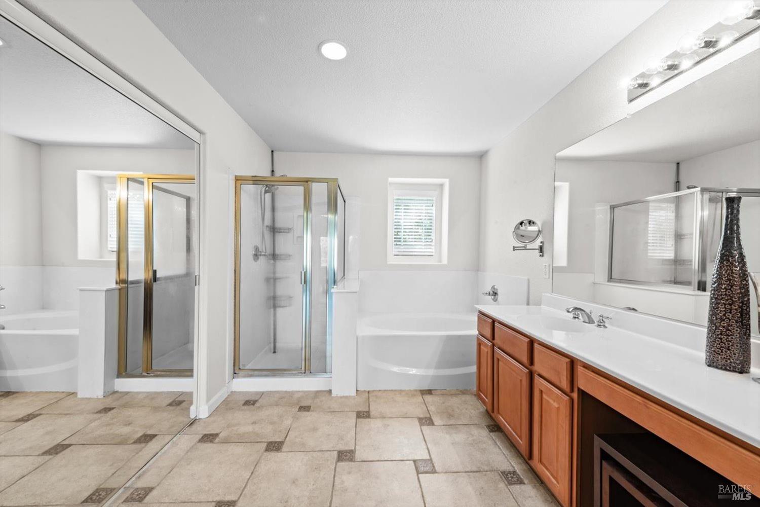 Detail Gallery Image 32 of 63 For 525 Boone Dr, Vacaville,  CA 95687 - 6 Beds | 3 Baths