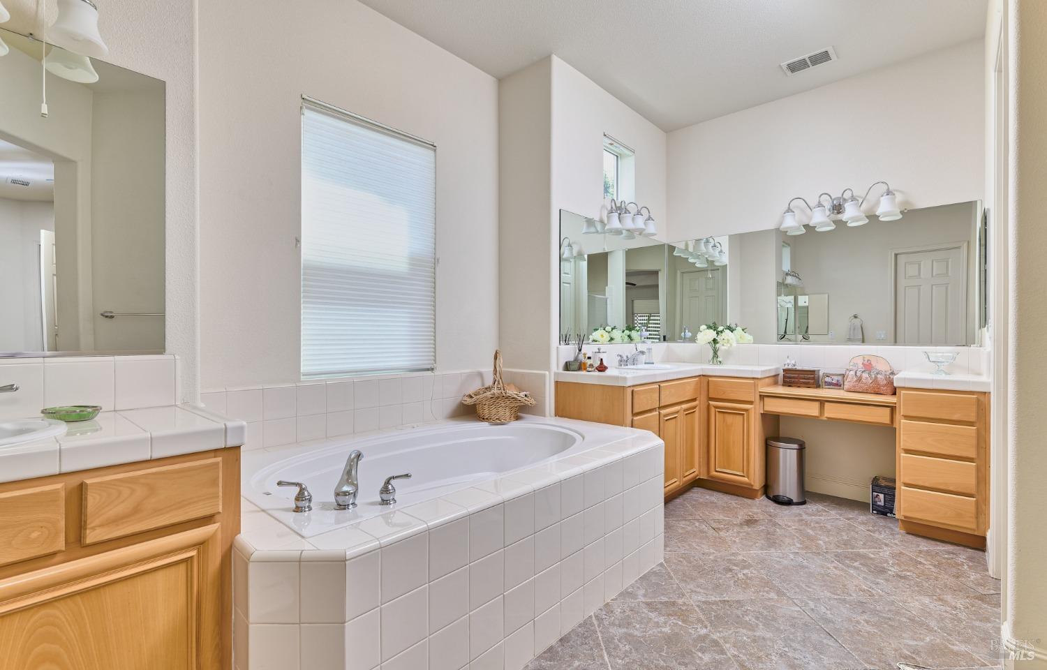 Detail Gallery Image 21 of 35 For 421 Redmont Ln, Rio Vista,  CA 94571 - 2 Beds | 2/1 Baths