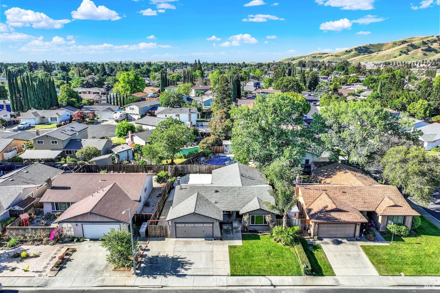 Detail Gallery Image 8 of 52 For 106 Ramsey Dr, Vacaville,  CA 95687 - 4 Beds | 2 Baths