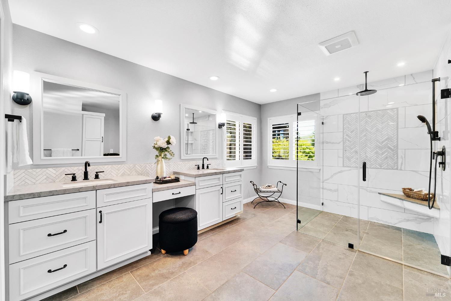 Detail Gallery Image 36 of 62 For 653 Robinson Way, Benicia,  CA 94510 - 5 Beds | 4 Baths