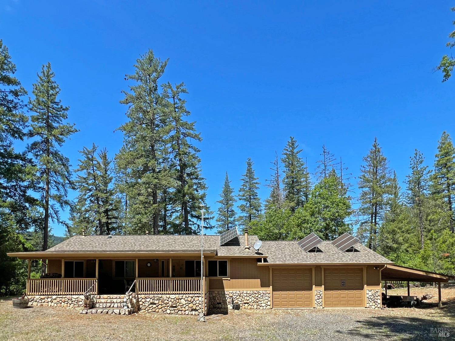 Detail Gallery Image 2 of 46 For 3320 Booth Way, Potter Valley,  CA 95469 - 3 Beds | 2 Baths