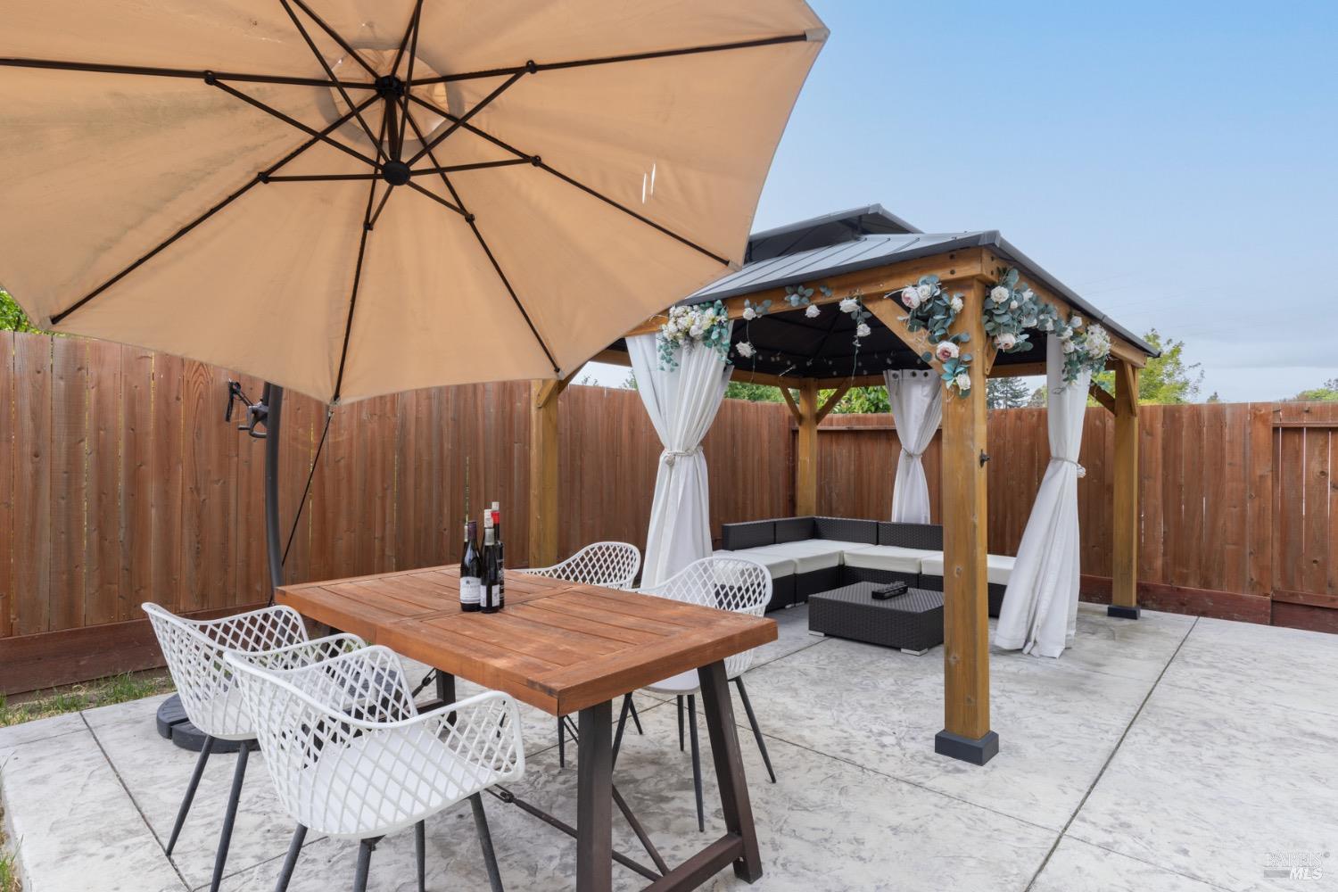 Detail Gallery Image 28 of 31 For 1434 Heather Dr, Santa Rosa,  CA 95401 - 3 Beds | 2/1 Baths