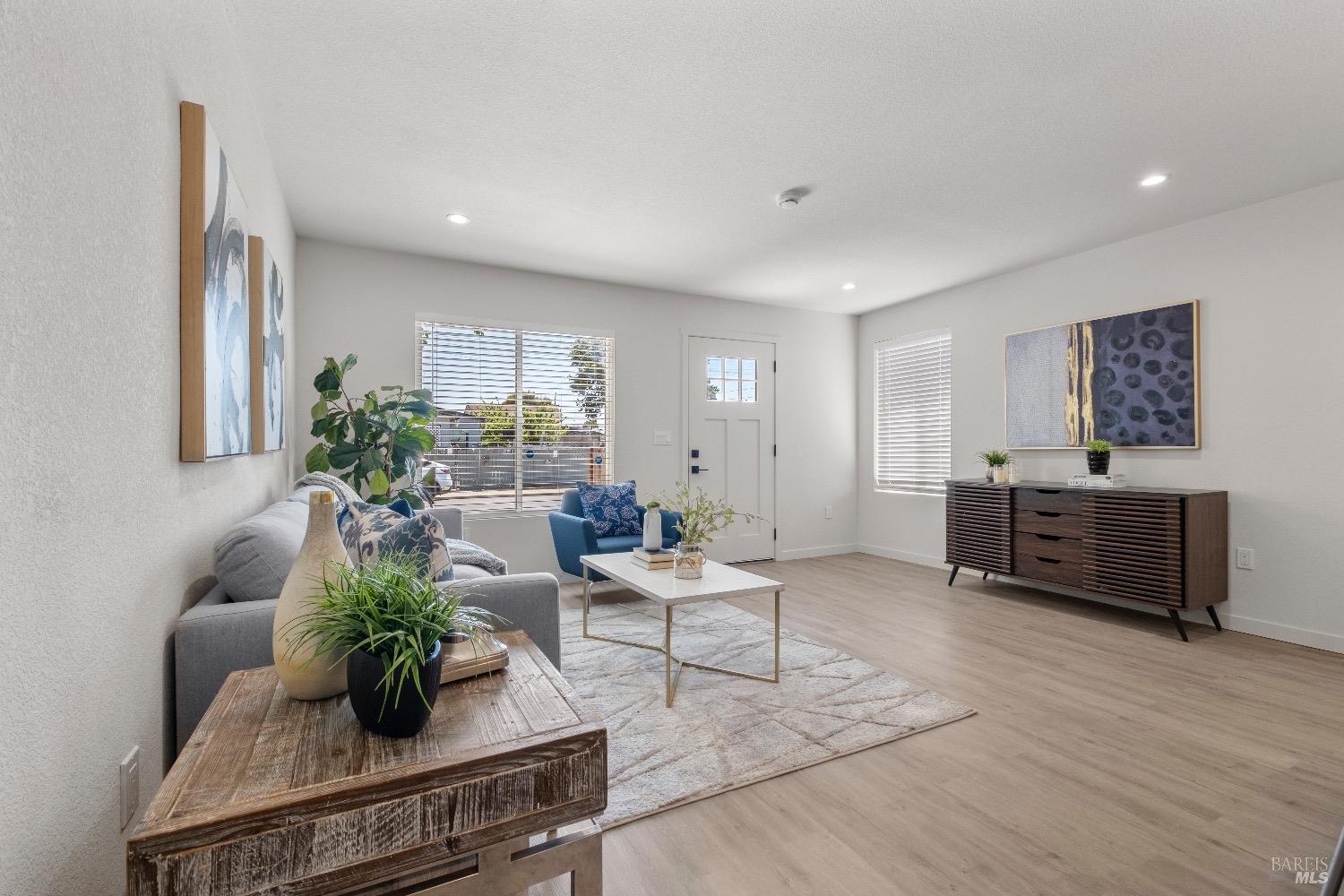 Detail Gallery Image 14 of 27 For Address Is Not Disclosed, Richmond,  CA 94801 - 2 Beds | 1 Baths