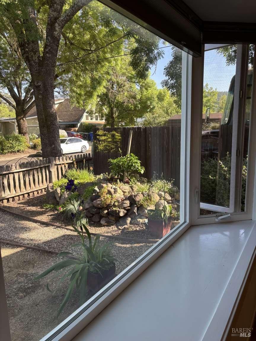 Detail Gallery Image 17 of 20 For 1607 Harley St, Calistoga,  CA 94515 - 1 Beds | 1/1 Baths