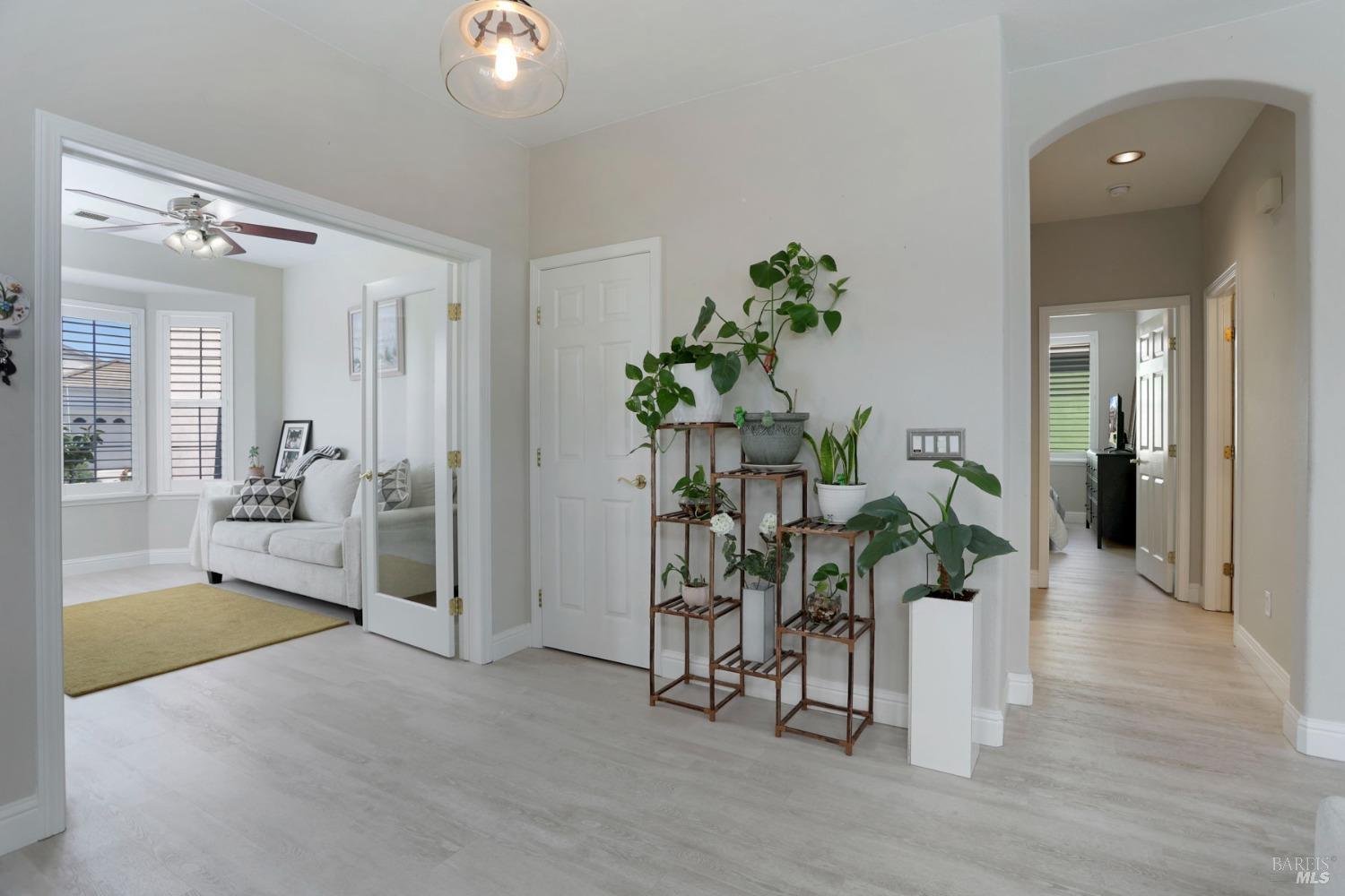 Detail Gallery Image 8 of 33 For 234 Cedar Ridge Dr, Rio Vista,  CA 94571 - 2 Beds | 2 Baths