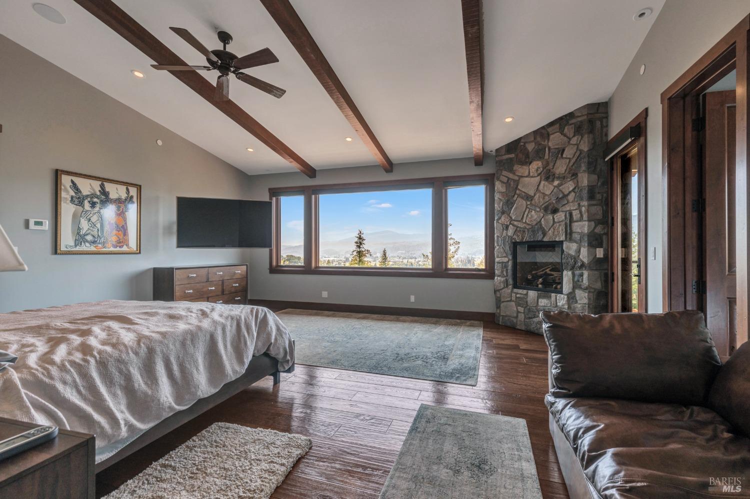 Detail Gallery Image 26 of 87 For 550 Meadowood Ln, Saint Helena,  CA 94574 - 6 Beds | 6 Baths