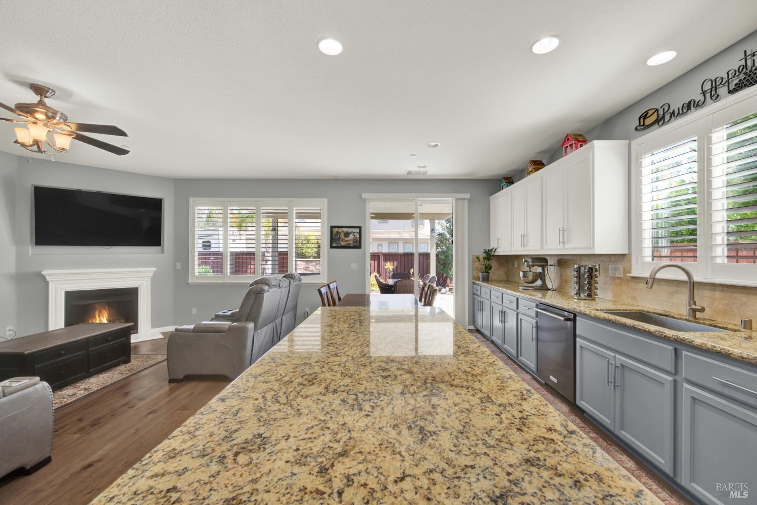 Detail Gallery Image 32 of 78 For 1870 Beacon Falls Way, Fairfield,  CA 94533 - 4 Beds | 3 Baths
