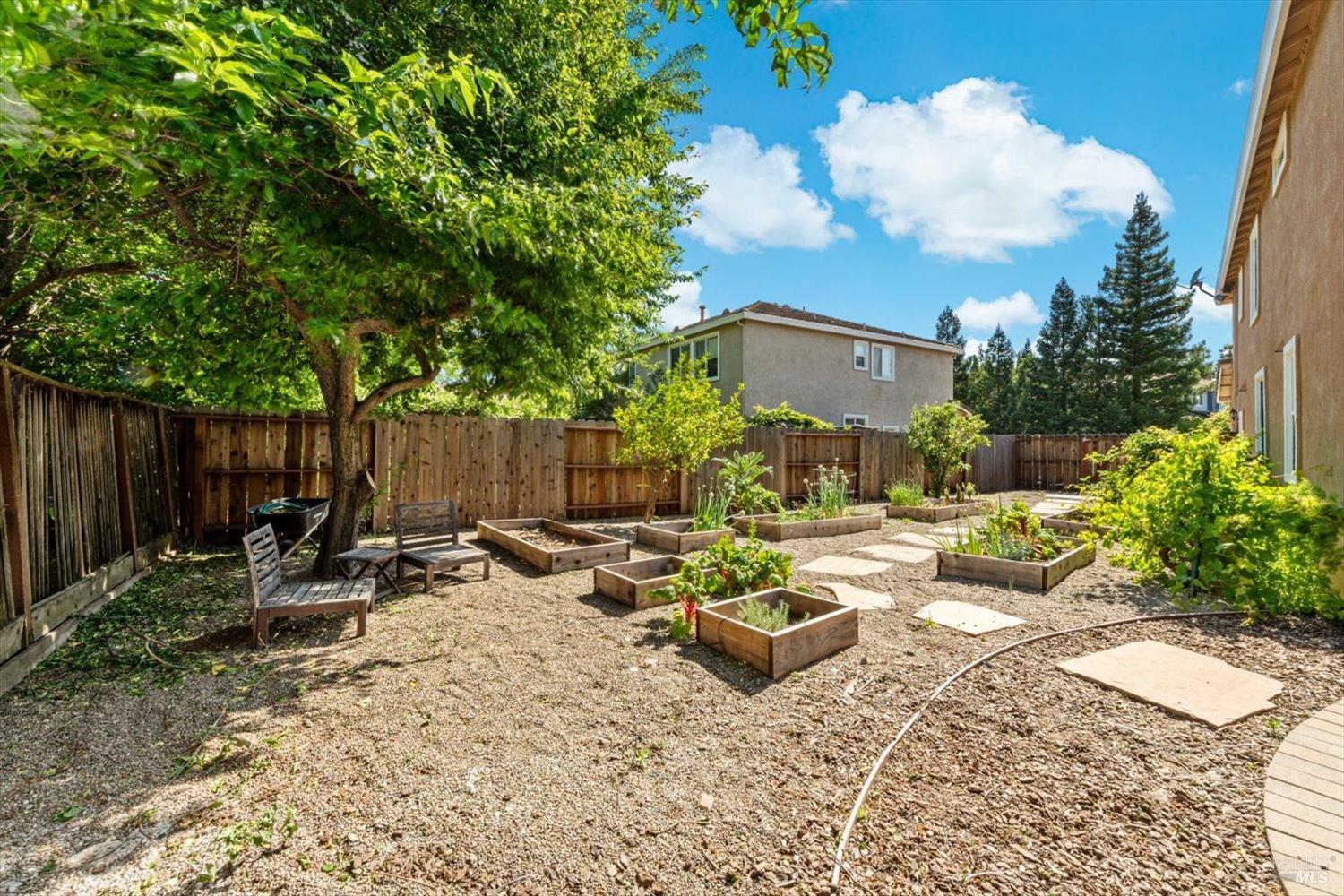 Detail Gallery Image 54 of 63 For 525 Boone Dr, Vacaville,  CA 95687 - 6 Beds | 3 Baths