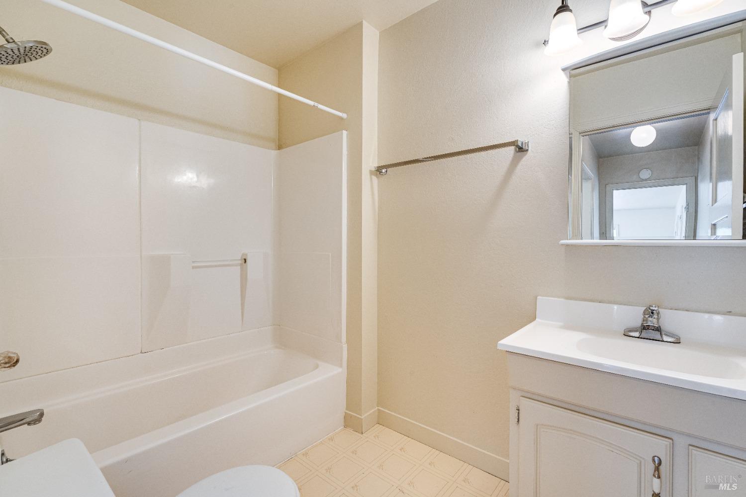Detail Gallery Image 8 of 14 For 395 Circle Dr, Angwin,  CA 94508 - – Beds | – Baths