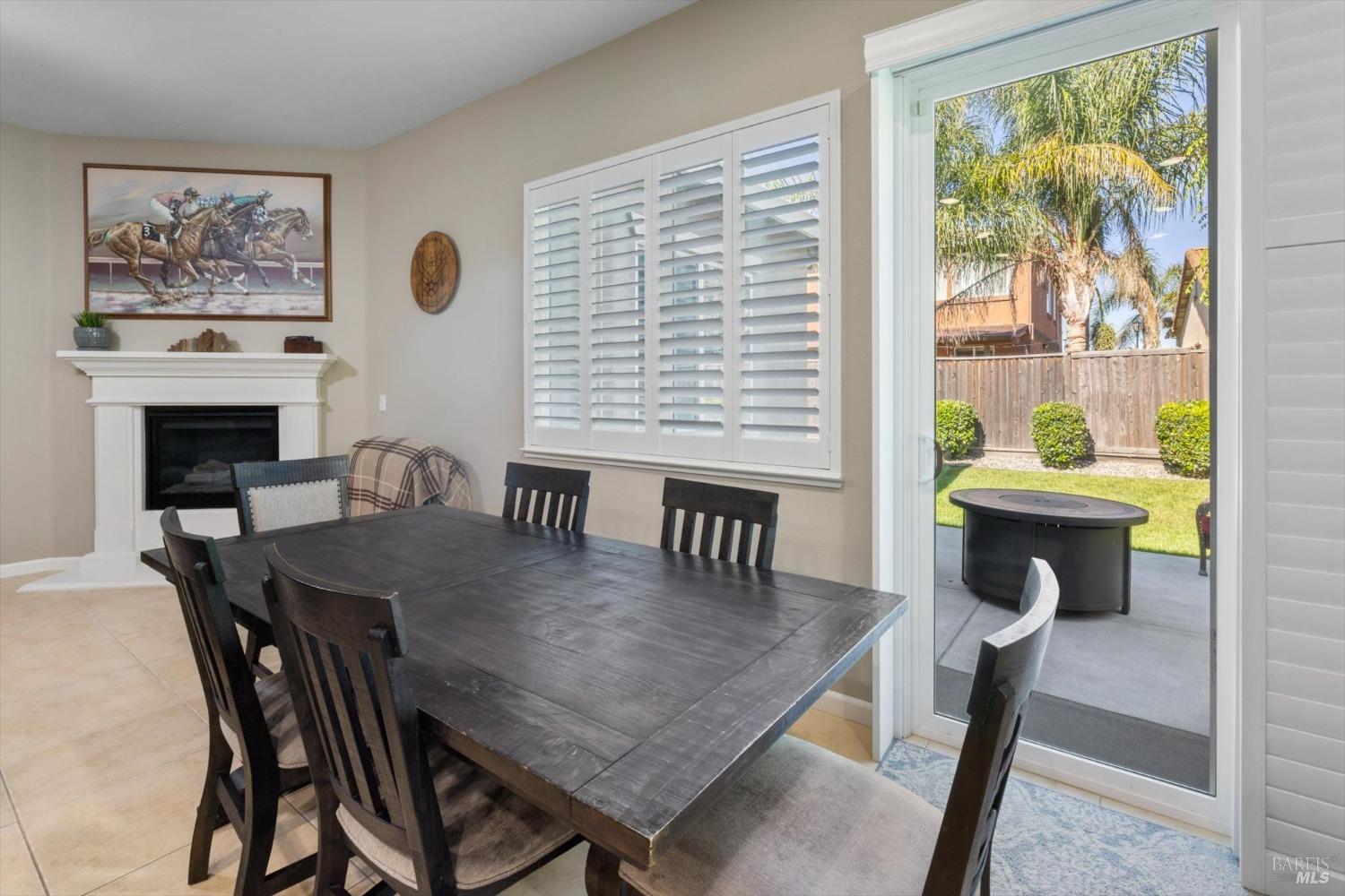 Detail Gallery Image 35 of 56 For 2085 Newcastle Dr, Vacaville,  CA 95687 - 4 Beds | 3 Baths
