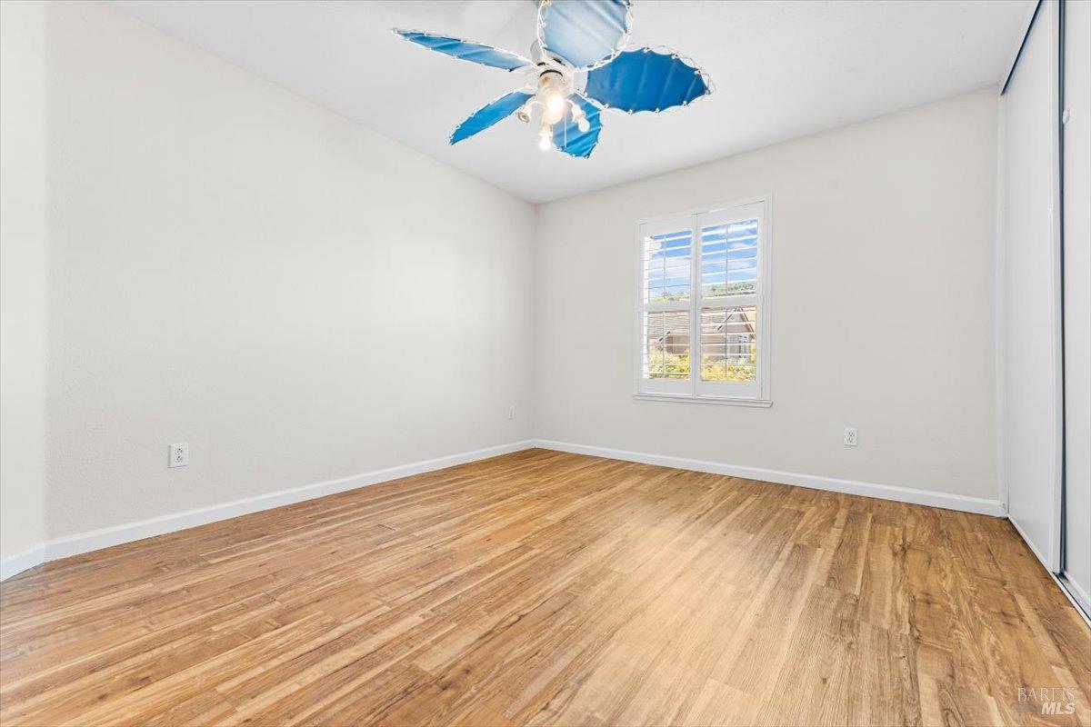 Detail Gallery Image 30 of 52 For 278 Windsor Dr, Petaluma,  CA 94952 - 4 Beds | 3 Baths