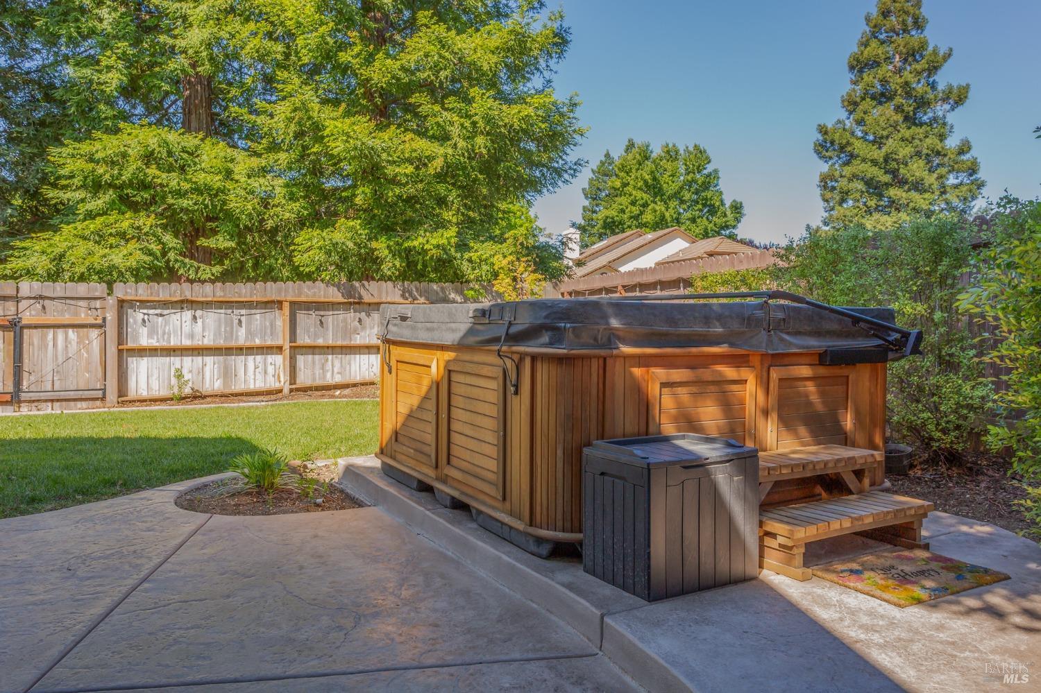 Detail Gallery Image 43 of 57 For 1025 Fallen Leaf Pl, Vacaville,  CA 95687 - 5 Beds | 3 Baths