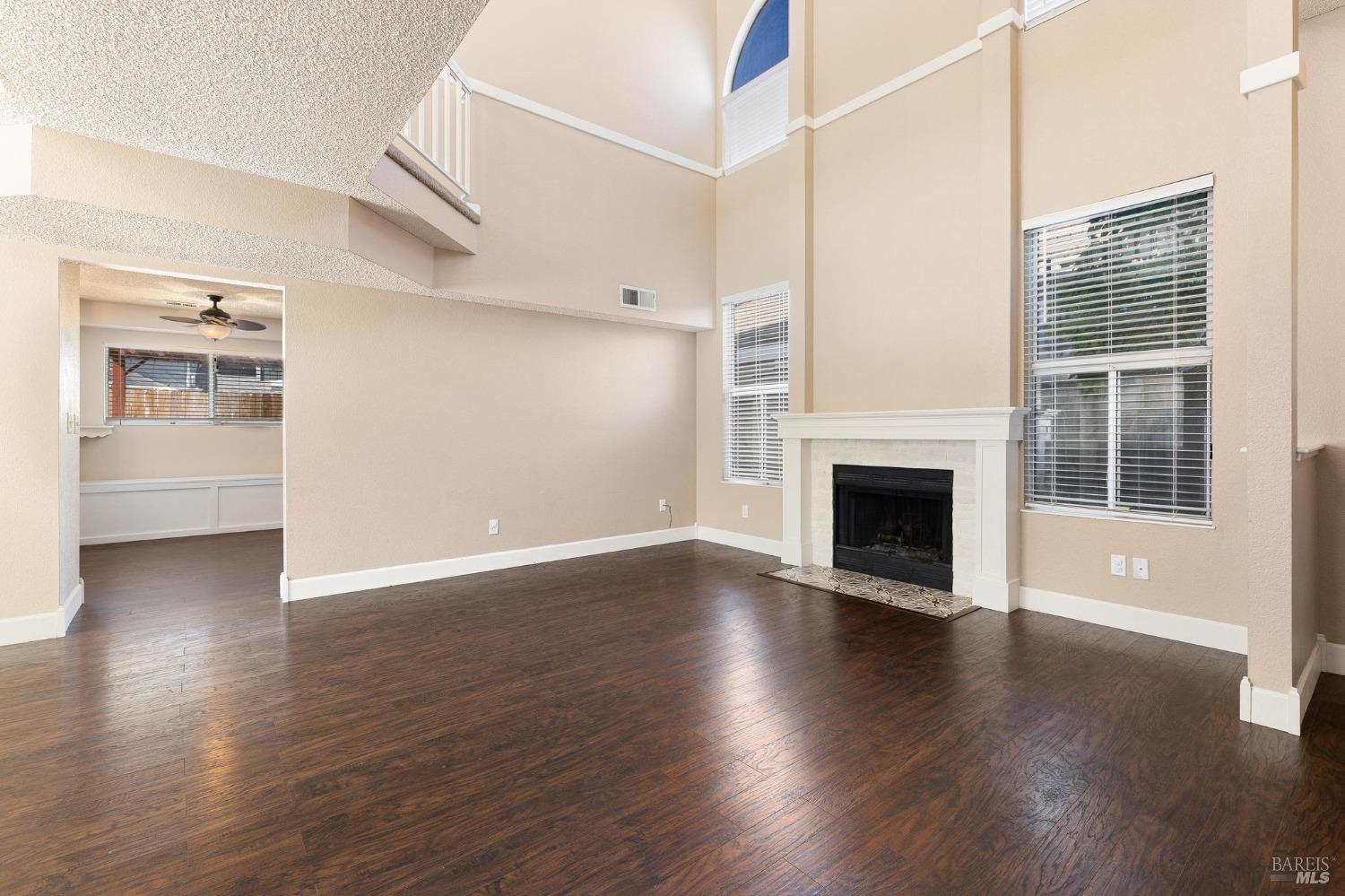 Detail Gallery Image 8 of 42 For 115 American Way, Vacaville,  CA 95687 - 3 Beds | 2/1 Baths