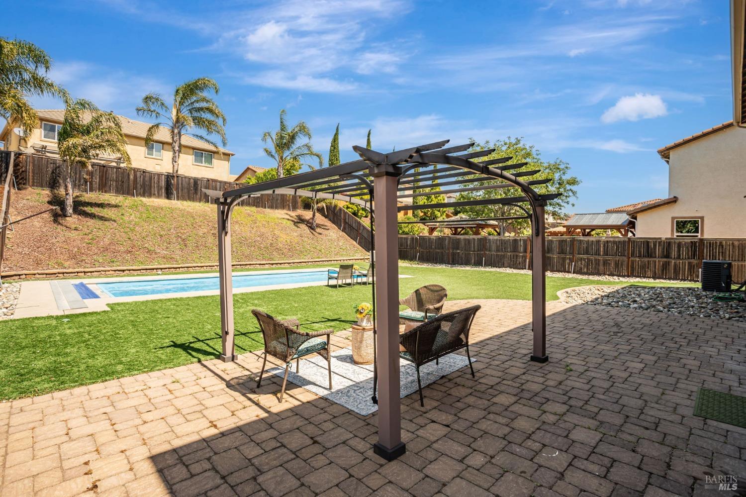 Detail Gallery Image 47 of 48 For 2428 Sanders Ln, Fairfield,  CA 94533 - 5 Beds | 3/1 Baths