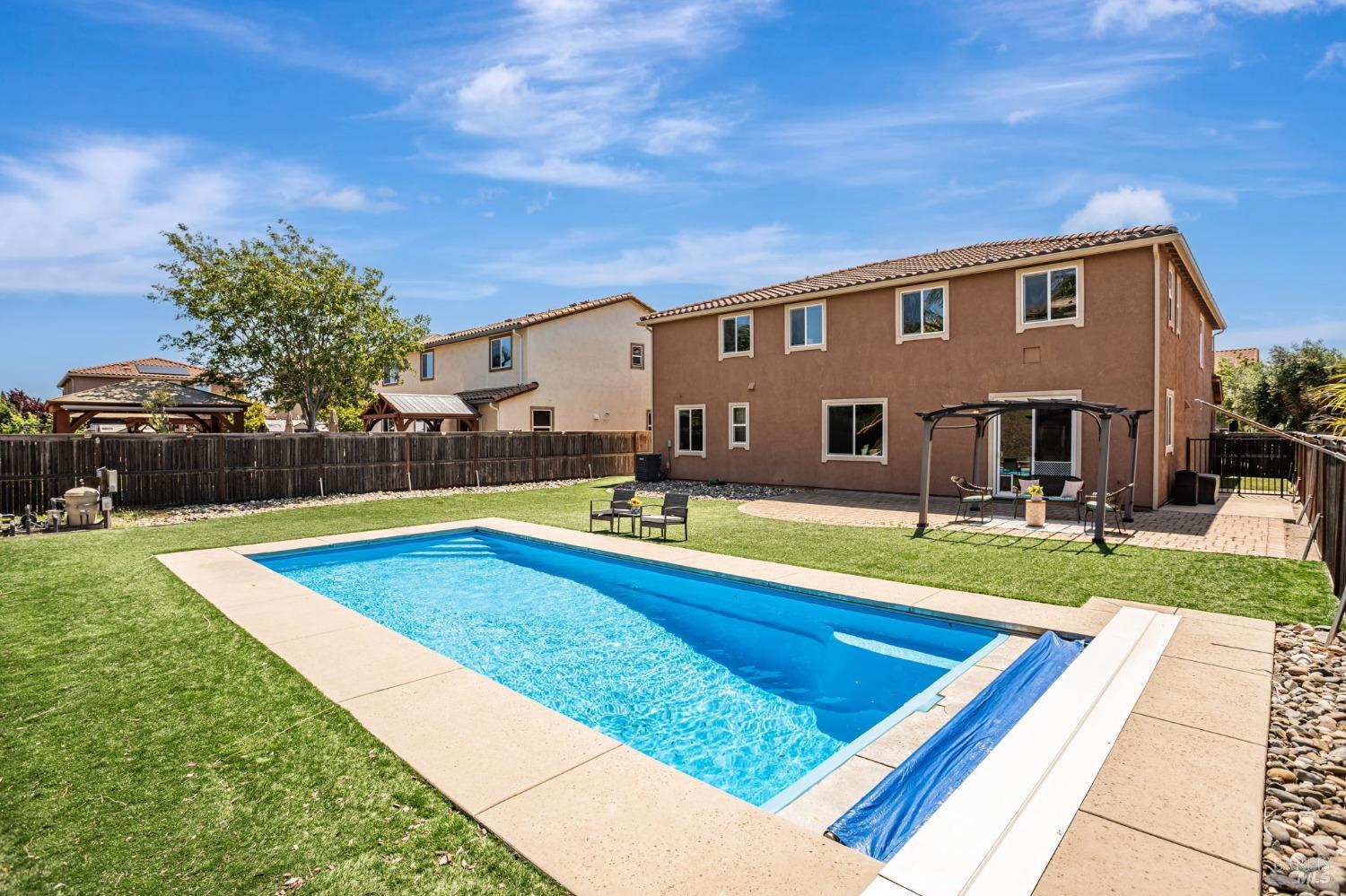 Detail Gallery Image 44 of 48 For 2428 Sanders Ln, Fairfield,  CA 94533 - 5 Beds | 3/1 Baths