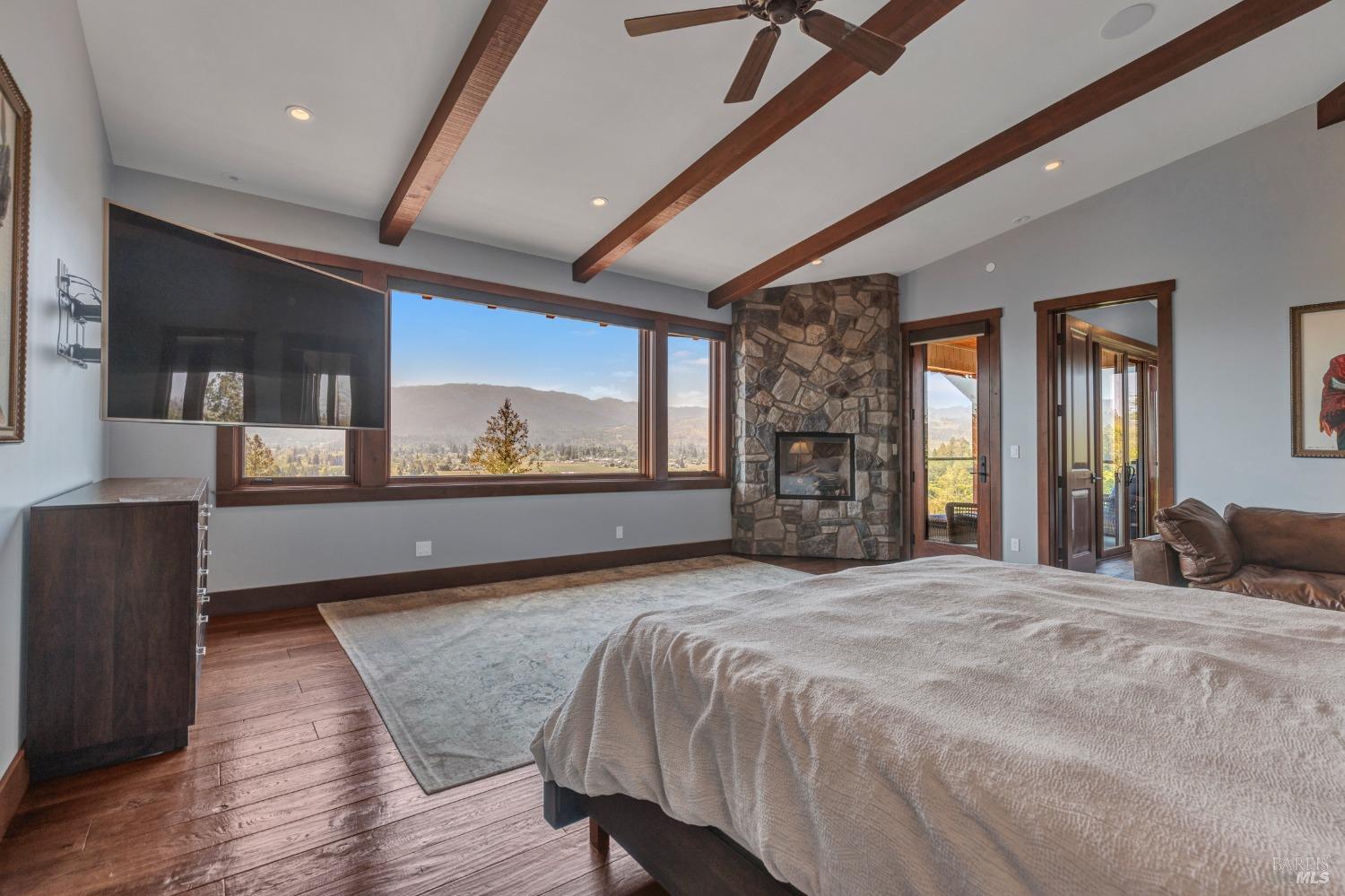 Detail Gallery Image 25 of 87 For 550 Meadowood Ln, Saint Helena,  CA 94574 - 6 Beds | 6 Baths