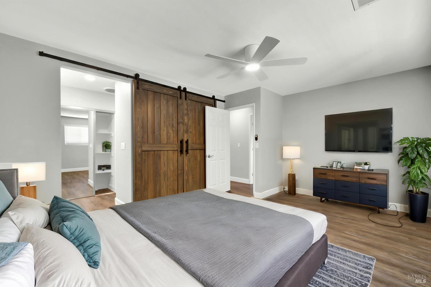 Detail Gallery Image 4 of 52 For 106 Ramsey Dr, Vacaville,  CA 95687 - 4 Beds | 2 Baths