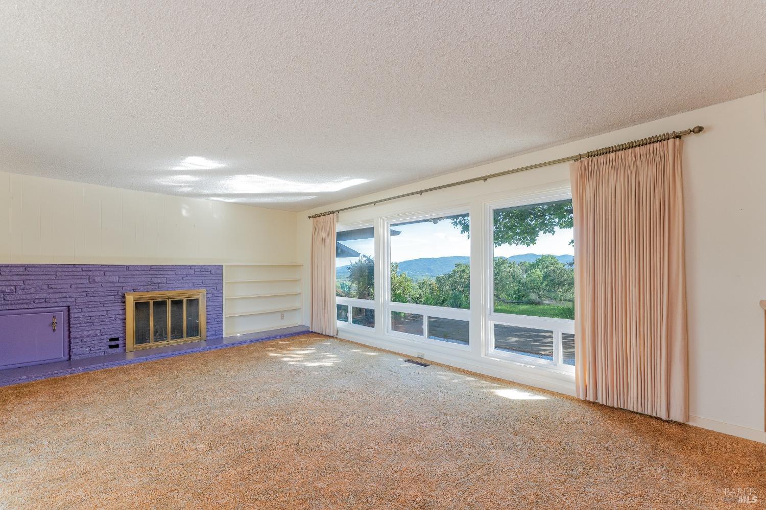 Detail Gallery Image 8 of 36 For 1851 Ridge Rd, Ukiah,  CA 95482 - 3 Beds | 3 Baths