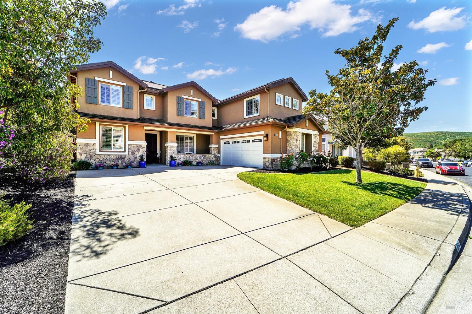Detail Gallery Image 4 of 62 For 653 Robinson Way, Benicia,  CA 94510 - 5 Beds | 4 Baths