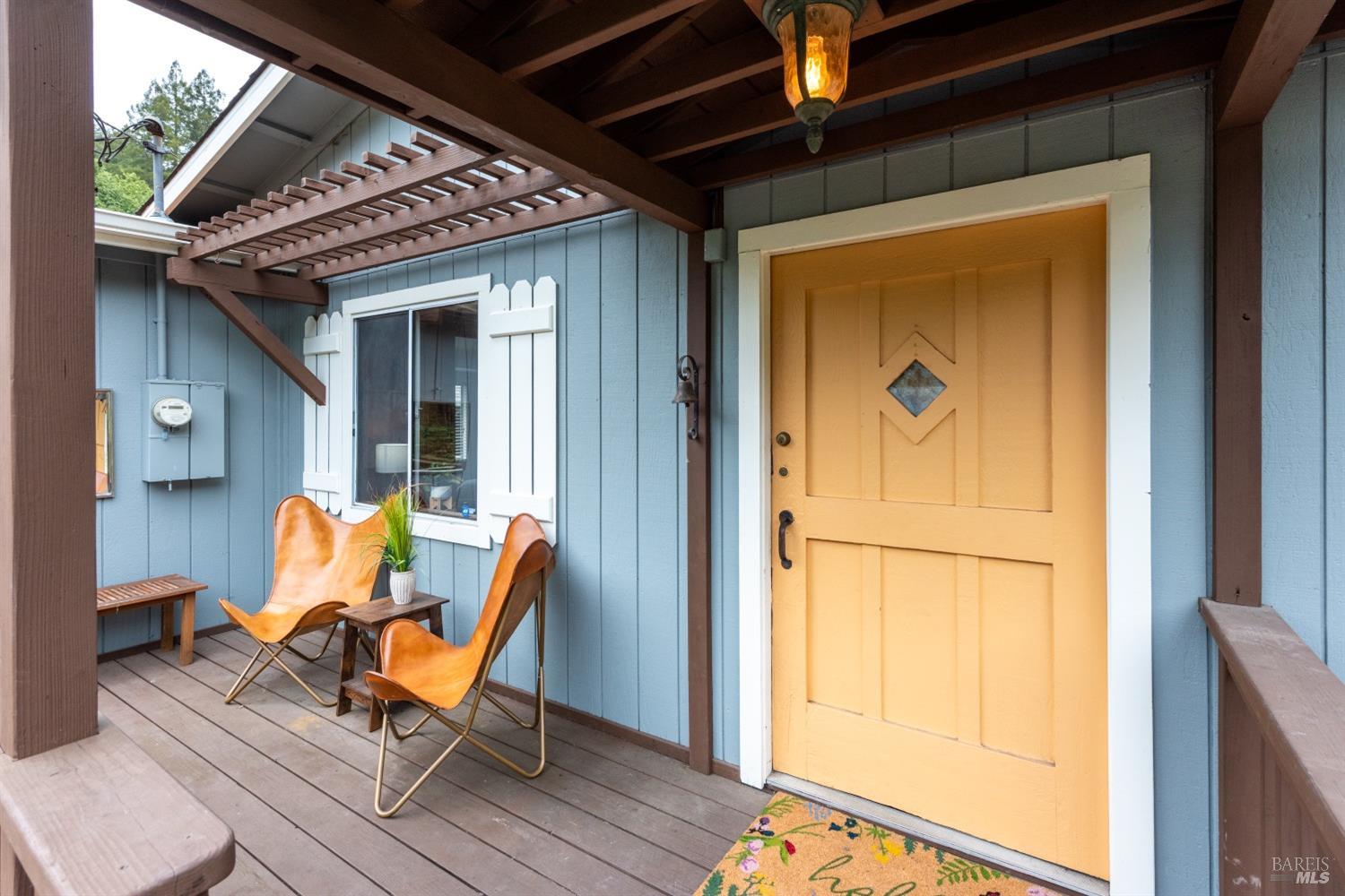 Detail Gallery Image 7 of 44 For 16635 Center Way, Guerneville,  CA 95446 - 3 Beds | 2/1 Baths