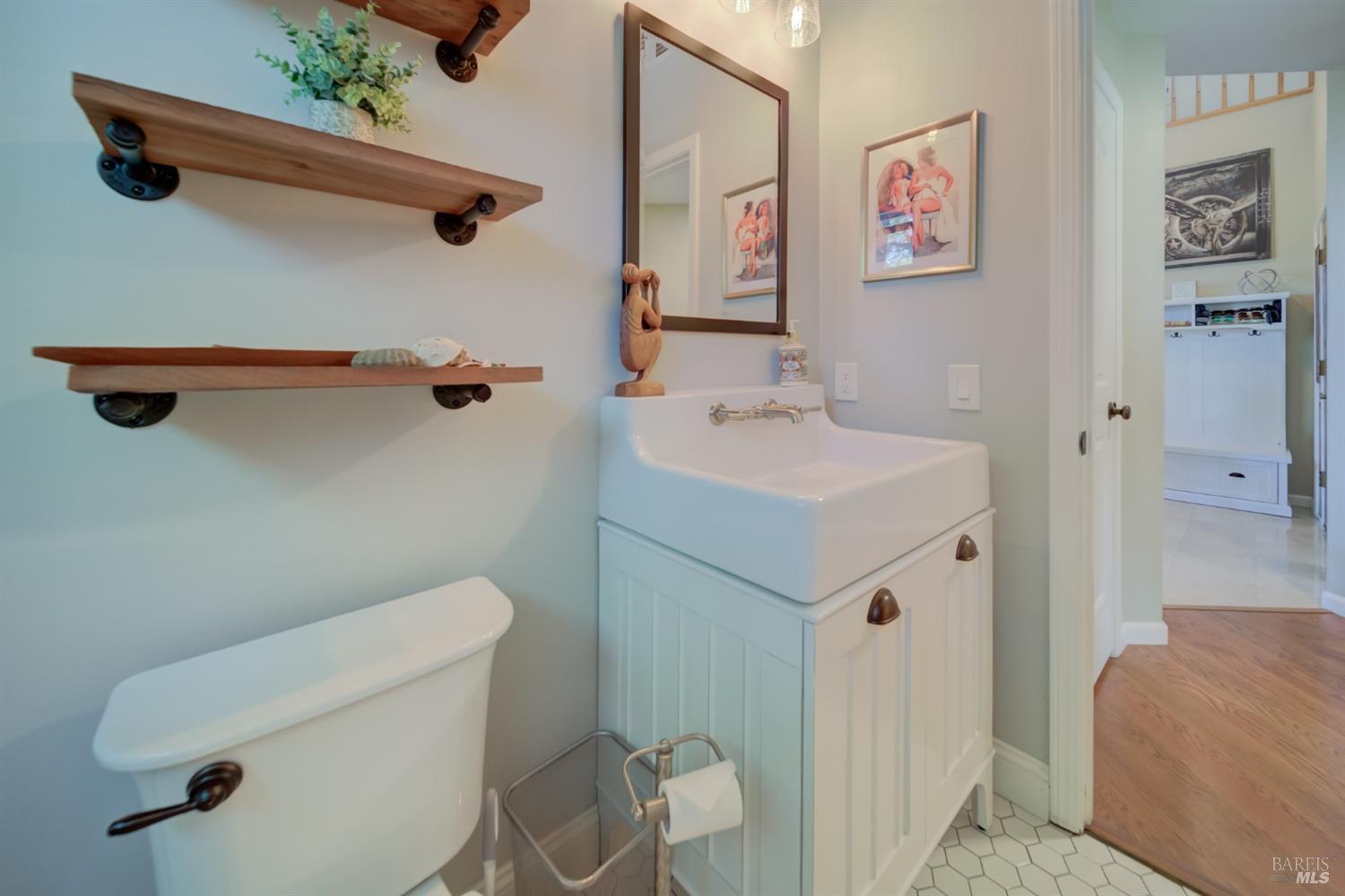 Detail Gallery Image 9 of 57 For 1025 Fallen Leaf Pl, Vacaville,  CA 95687 - 5 Beds | 3 Baths
