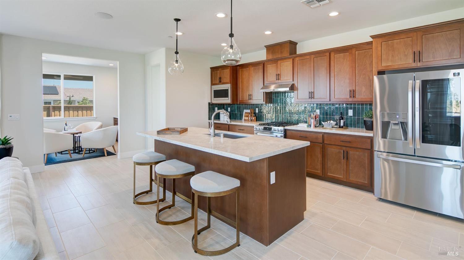 Detail Gallery Image 9 of 79 For 2546 Hopskotch St, Rio Vista,  CA 94571 - 2 Beds | 2 Baths