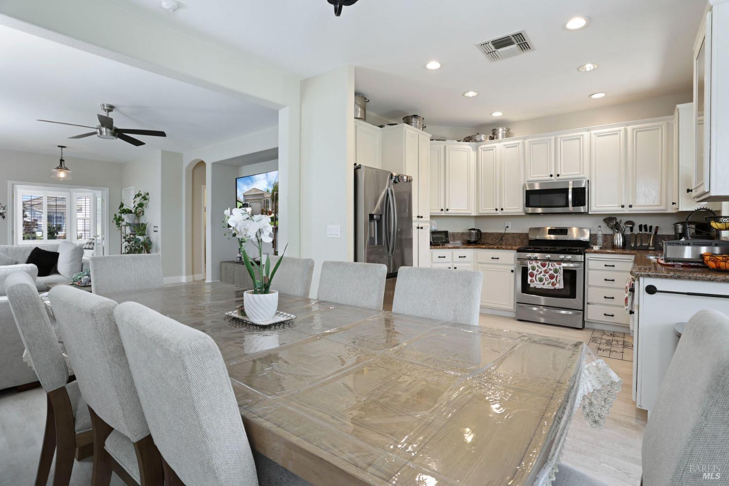 Detail Gallery Image 18 of 33 For 234 Cedar Ridge Dr, Rio Vista,  CA 94571 - 2 Beds | 2 Baths
