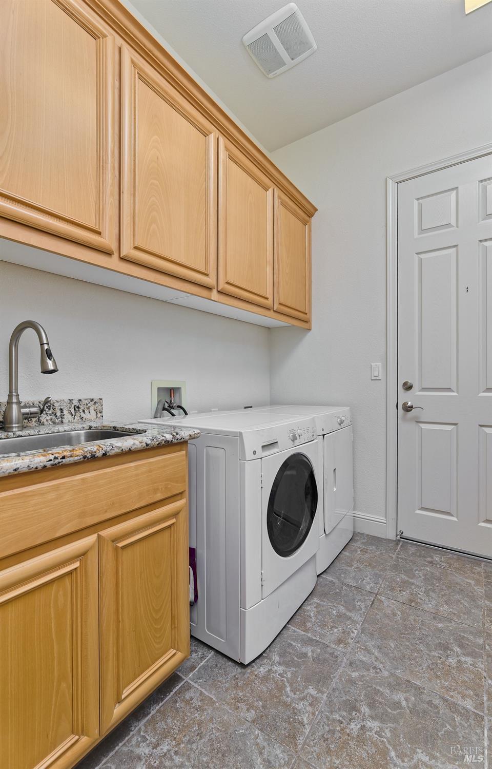 Detail Gallery Image 30 of 35 For 421 Redmont Ln, Rio Vista,  CA 94571 - 2 Beds | 2/1 Baths