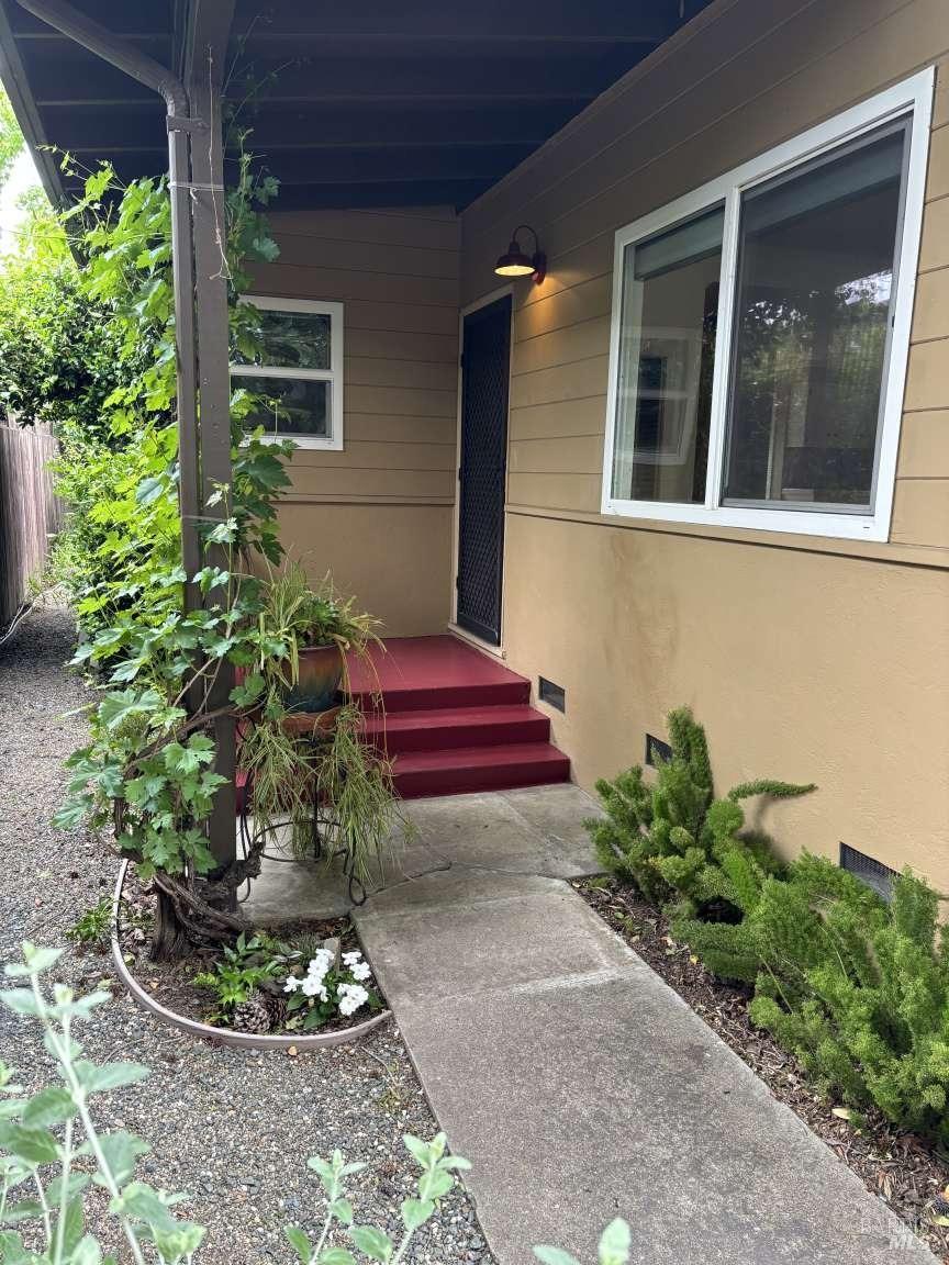 Detail Gallery Image 15 of 20 For 1607 Harley St, Calistoga,  CA 94515 - 1 Beds | 1/1 Baths