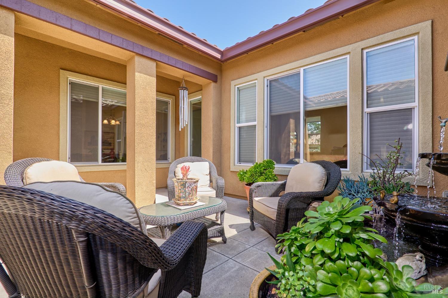 Detail Gallery Image 5 of 35 For 421 Redmont Ln, Rio Vista,  CA 94571 - 2 Beds | 2/1 Baths
