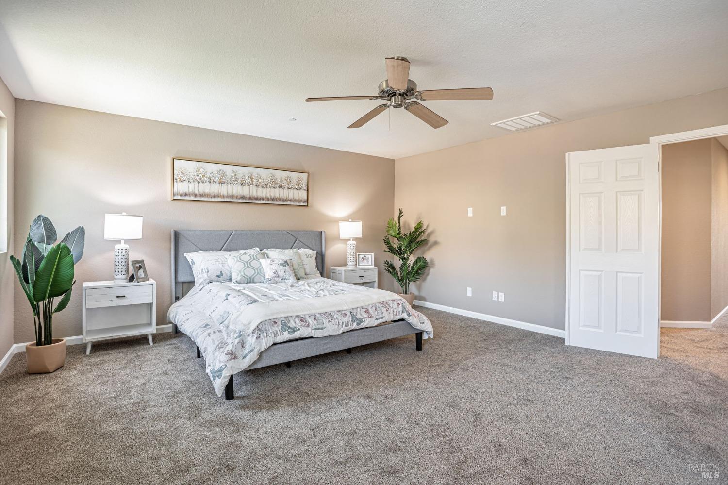 Detail Gallery Image 25 of 48 For 2428 Sanders Ln, Fairfield,  CA 94533 - 5 Beds | 3/1 Baths