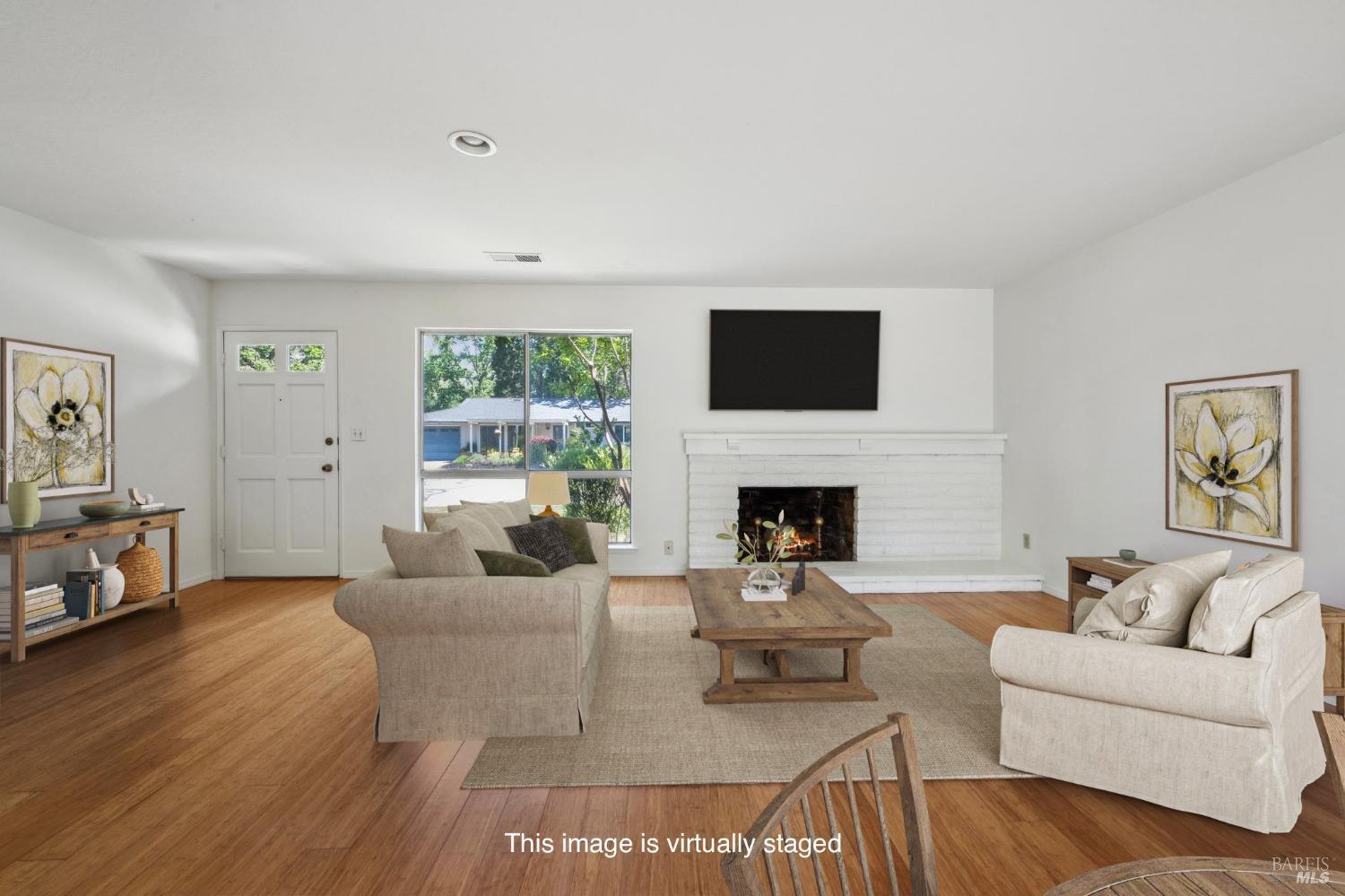 Detail Gallery Image 7 of 44 For 6620 Fairfield Dr, Santa Rosa,  CA 95409 - 3 Beds | 2 Baths