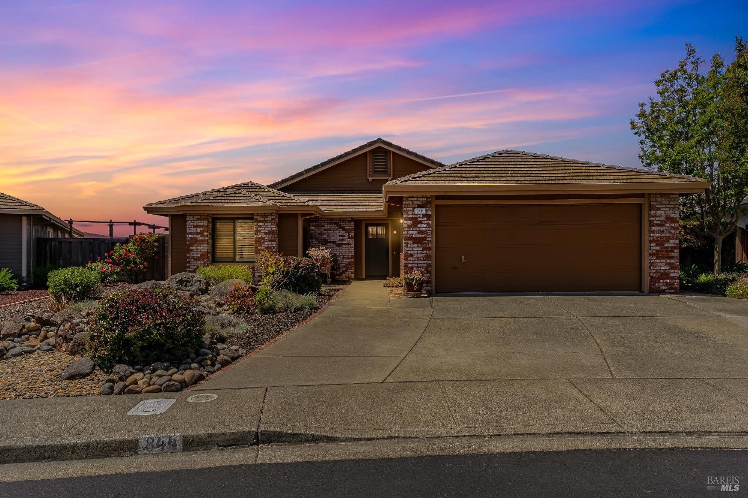 Detail Gallery Image 1 of 62 For 844 Corrigan Ct, Benicia,  CA 94510 - 3 Beds | 2 Baths