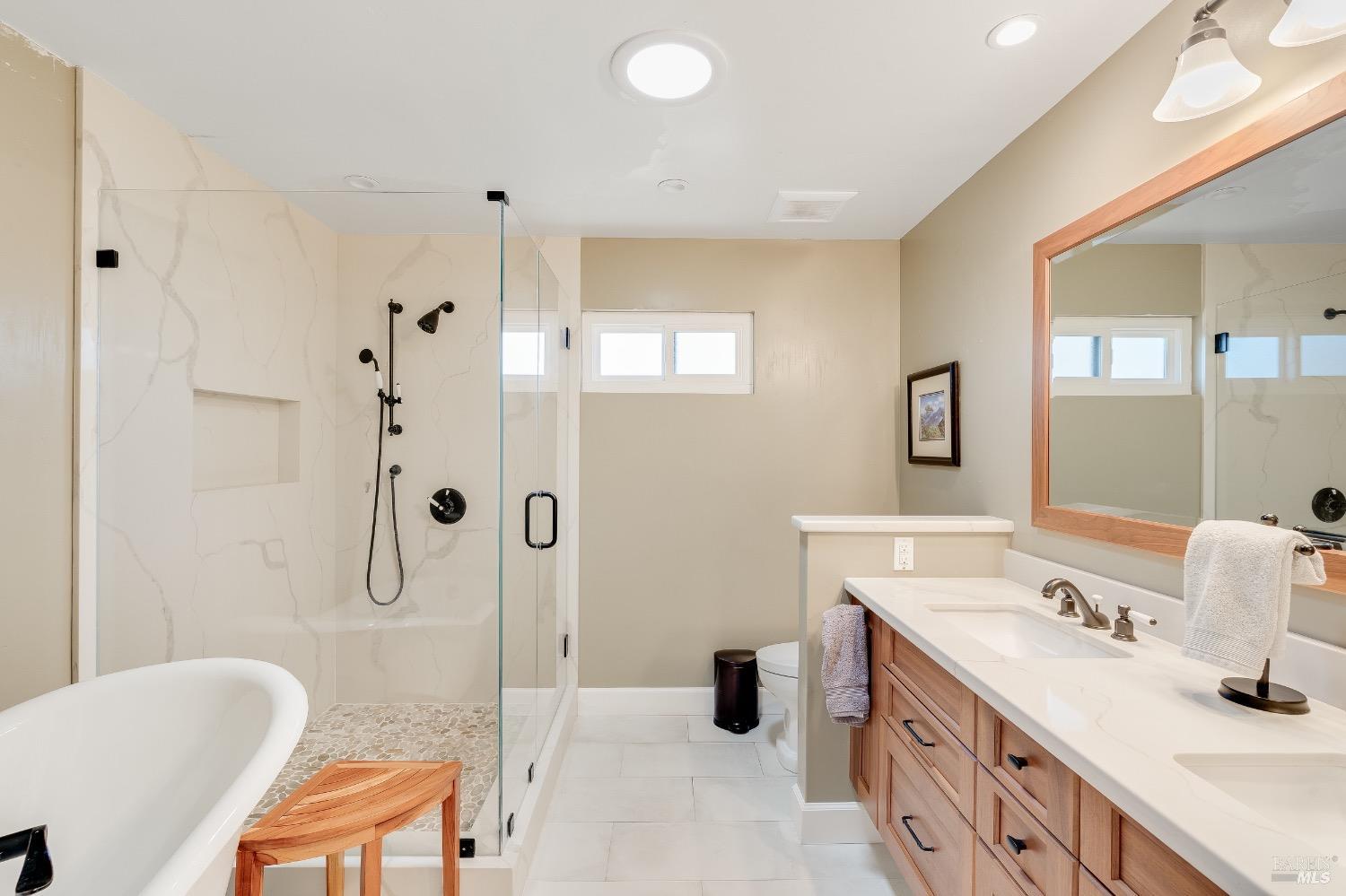 Detail Gallery Image 49 of 62 For 844 Corrigan Ct, Benicia,  CA 94510 - 3 Beds | 2 Baths
