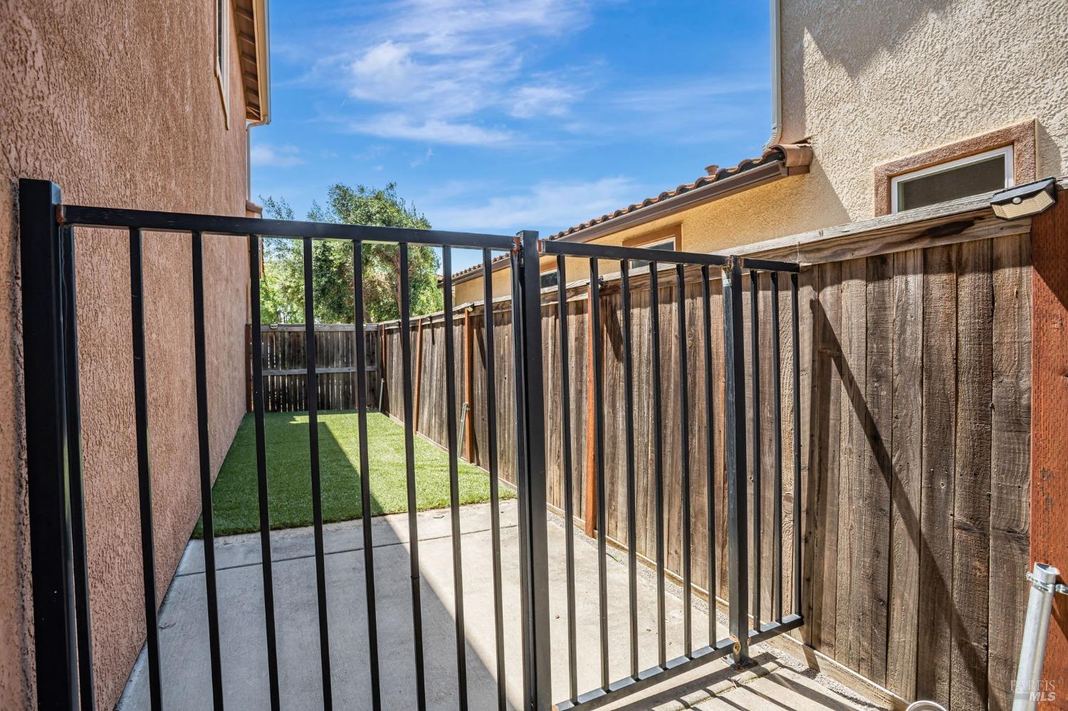 Detail Gallery Image 48 of 48 For 2428 Sanders Ln, Fairfield,  CA 94533 - 5 Beds | 3/1 Baths