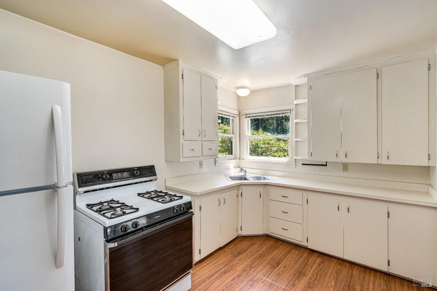 Detail Gallery Image 7 of 14 For 395 Circle Dr, Angwin,  CA 94508 - – Beds | – Baths