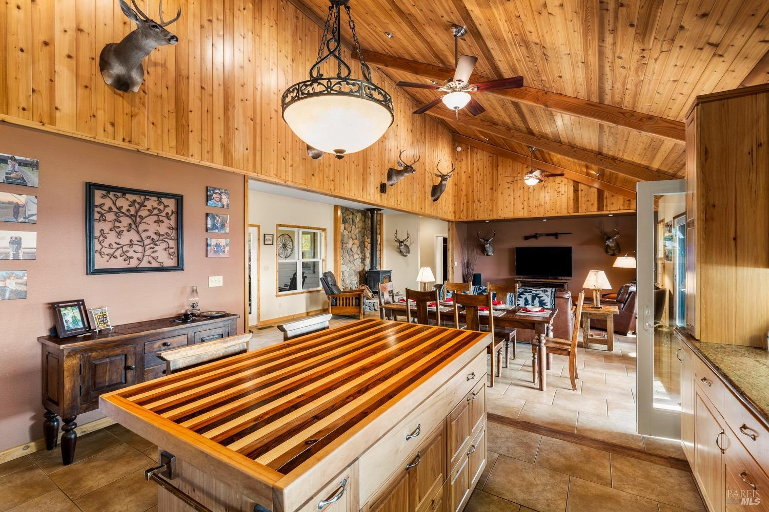 Detail Gallery Image 13 of 64 For 2389 Twining Rd, Talmage,  CA 95481 - 3 Beds | 2/1 Baths