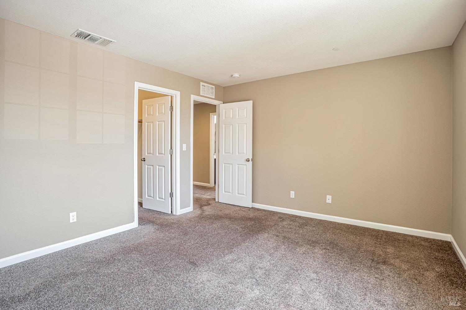 Detail Gallery Image 32 of 48 For 2428 Sanders Ln, Fairfield,  CA 94533 - 5 Beds | 3/1 Baths