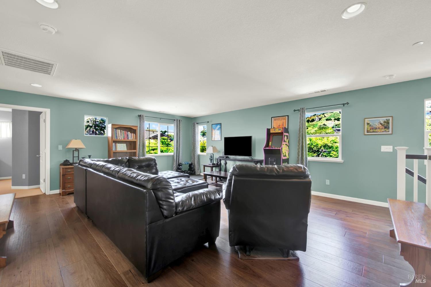 Detail Gallery Image 40 of 78 For 1870 Beacon Falls Way, Fairfield,  CA 94533 - 4 Beds | 3 Baths