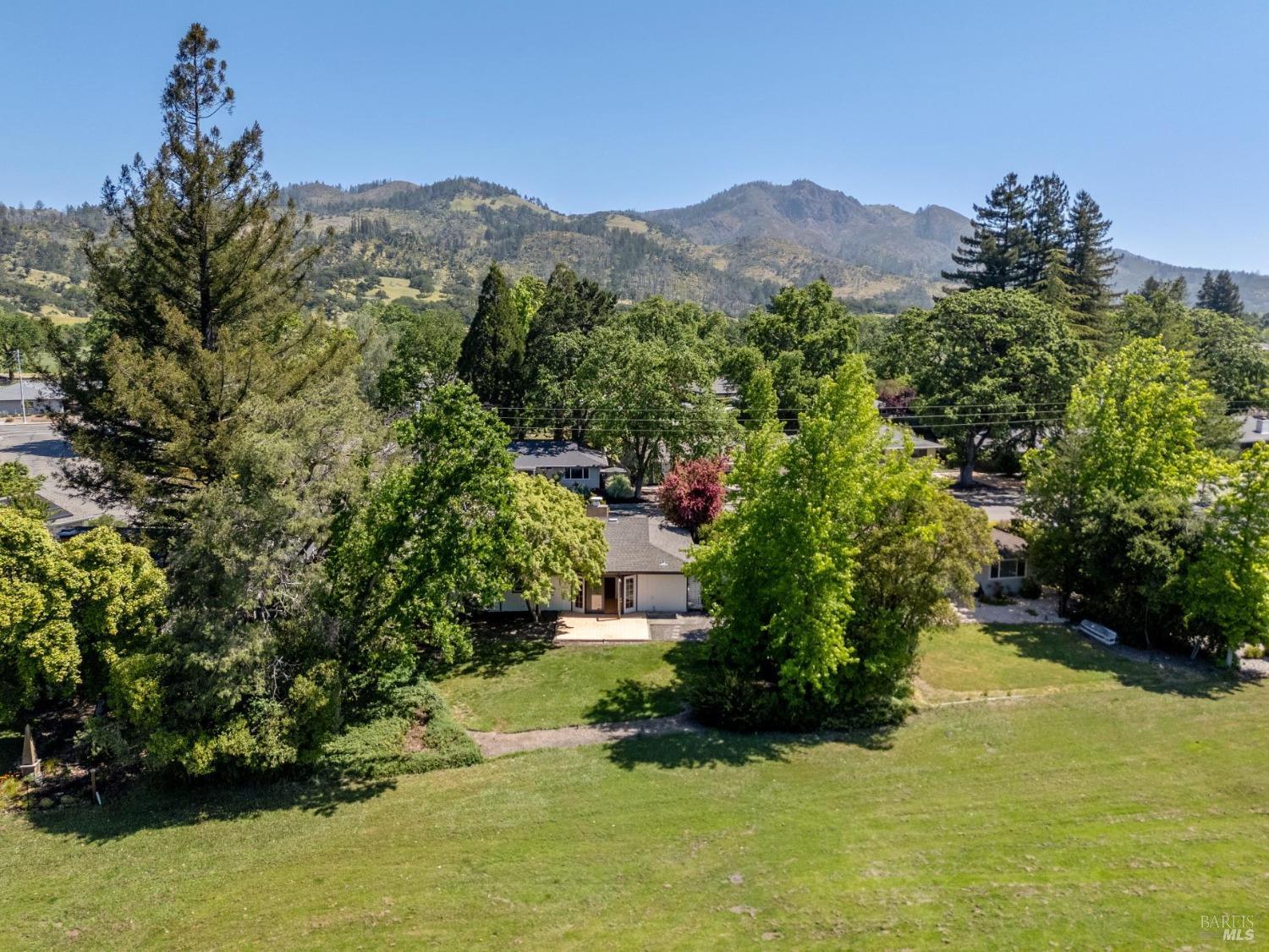 Detail Gallery Image 35 of 44 For 6620 Fairfield Dr, Santa Rosa,  CA 95409 - 3 Beds | 2 Baths